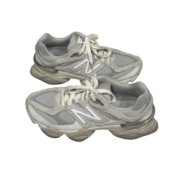 New Balance 9060 U9060FGN Cream Gray Chunky Lifestyle Sneaker Mens 8.5 Womens 10